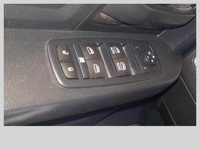Used 2014 RAM 3500 Tradesman w/ Chrome Appearance Group AWD/4WD image 21