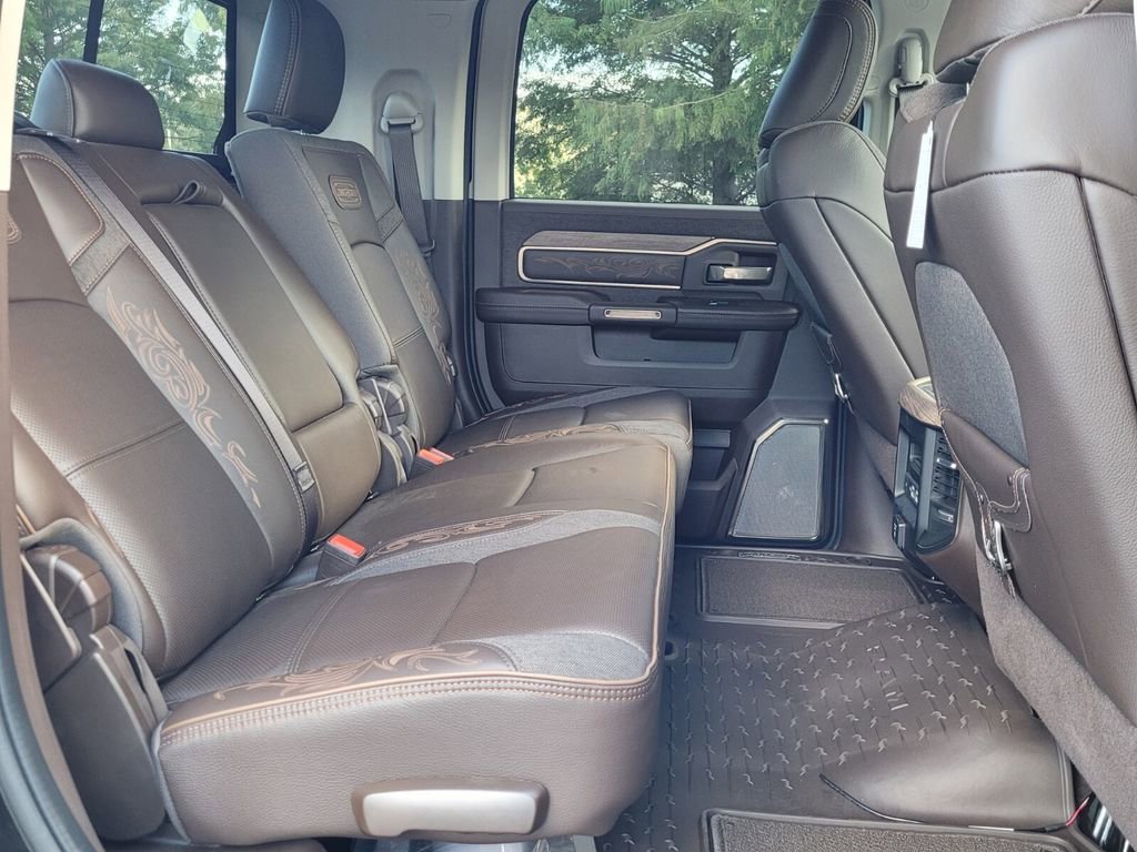 New 2025 RAM 2500 Limited AWD/4WD image 14