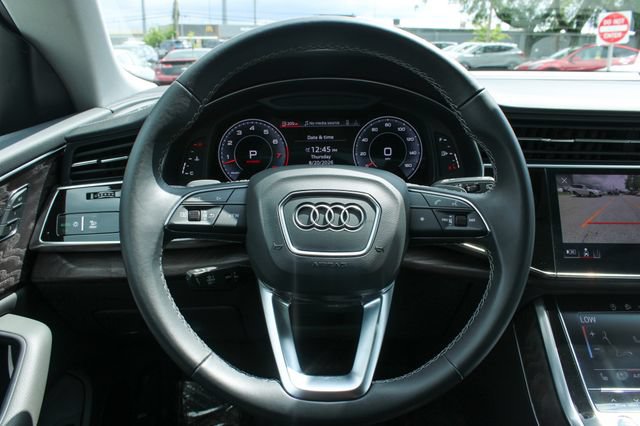 Used 2021 Audi Q8 Prestige AWD/4WD image 23