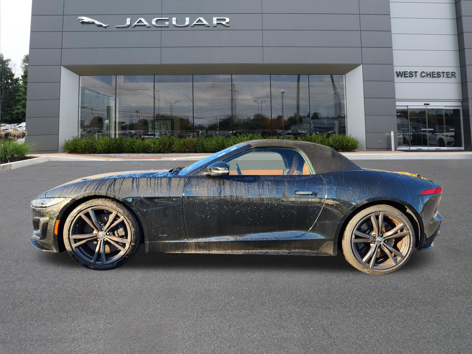 Used 2024 Jaguar F-TYPE R AWD/4WD image 5