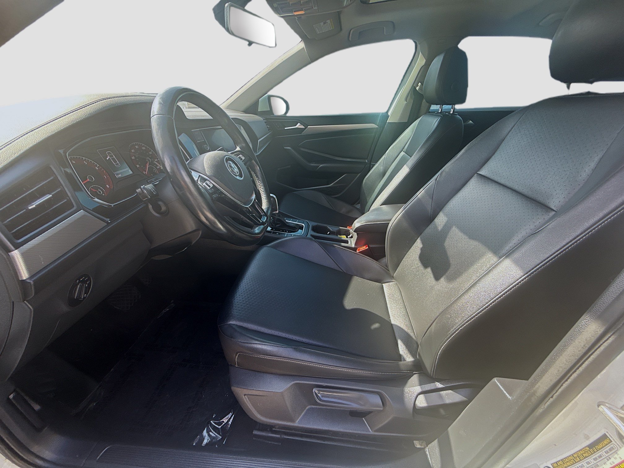 Used 2019 Volkswagen Jetta SE w/ Cold Weather Package FWD image 18