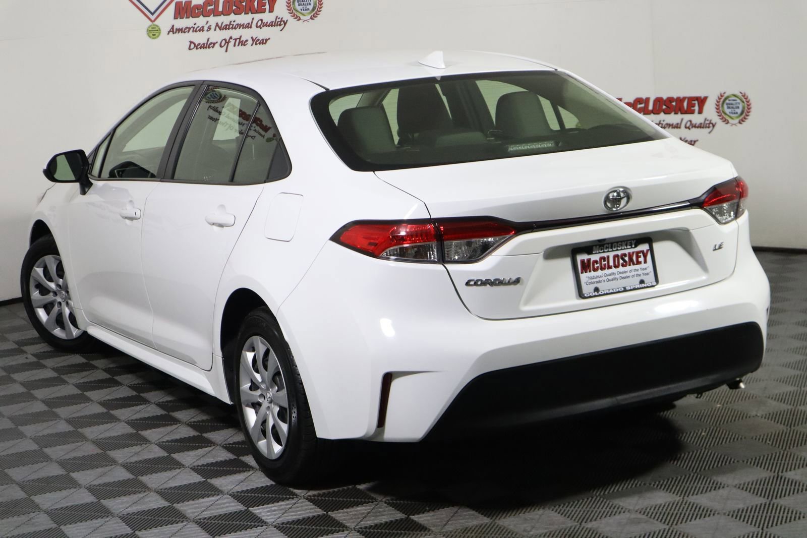 Used 2023 Toyota Corolla LE image 18