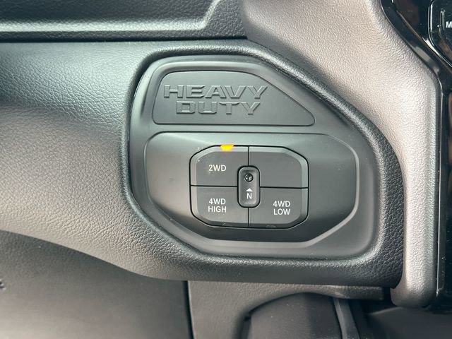New 2026 RAM 2500 Big Horn AWD/4WD image 18