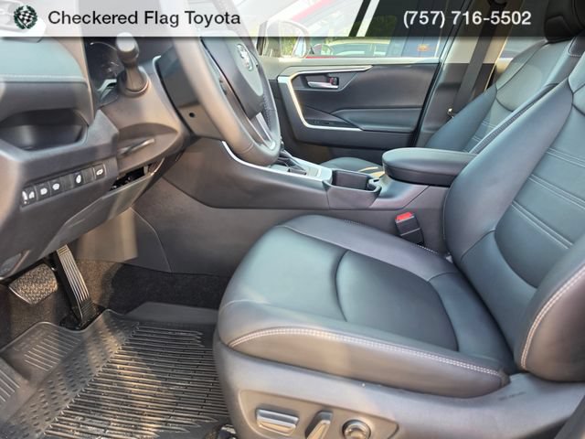 Used 2025 Toyota RAV4 XLE Premium w/ Weather Package AWD/4WD image 9