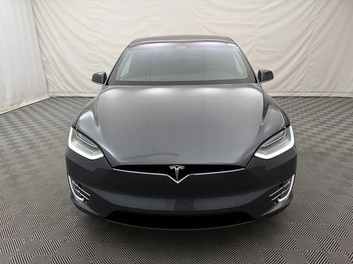 Used 2019 Tesla Model X AWD/4WD image 3