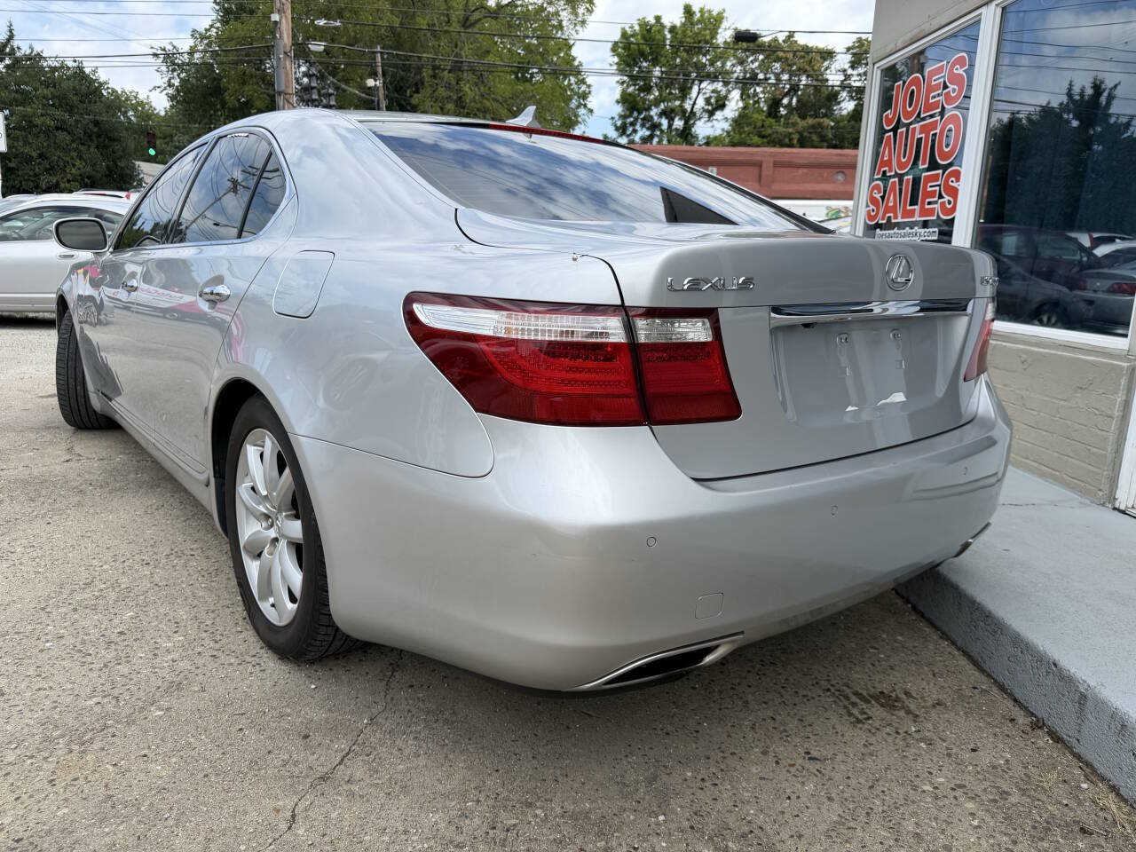 Used 2007 Lexus LS 460 RWD image 5