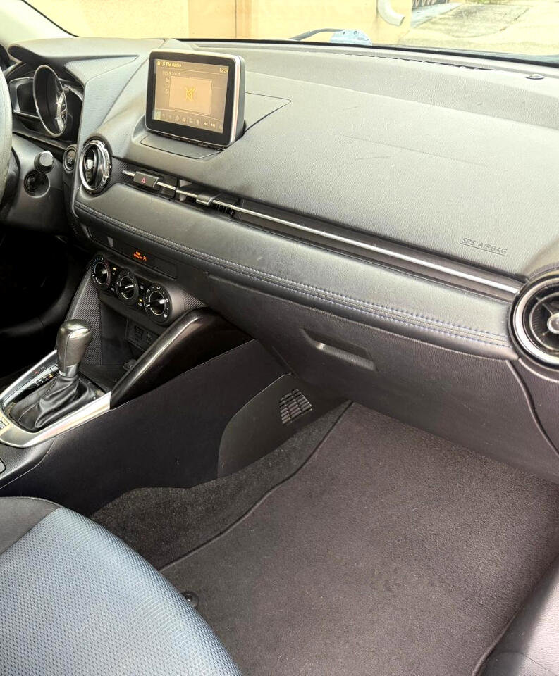 Used 2016 Scion iA 4dr Sdn Man (Natl) image 17
