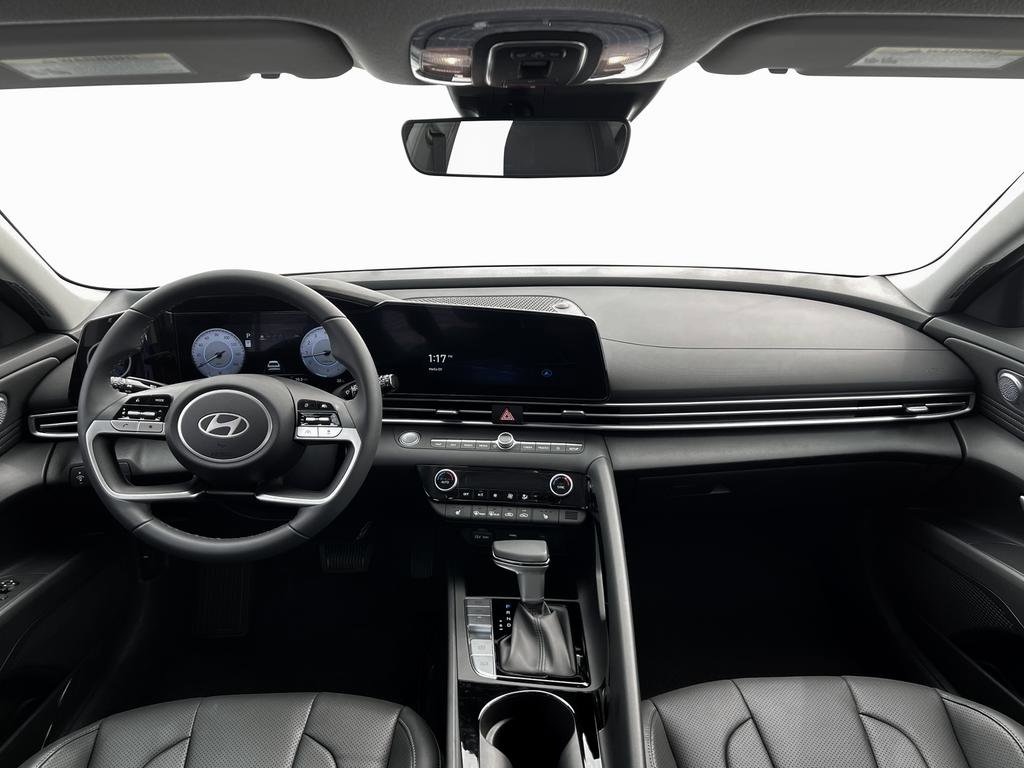 New 2025 Hyundai Elantra Limited FWD image 14