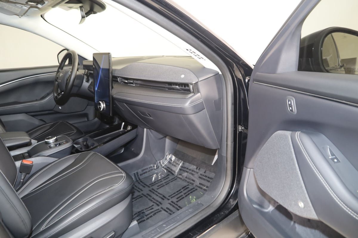 Used 2024 Ford Mustang Mach-E Premium AWD/4WD image 44