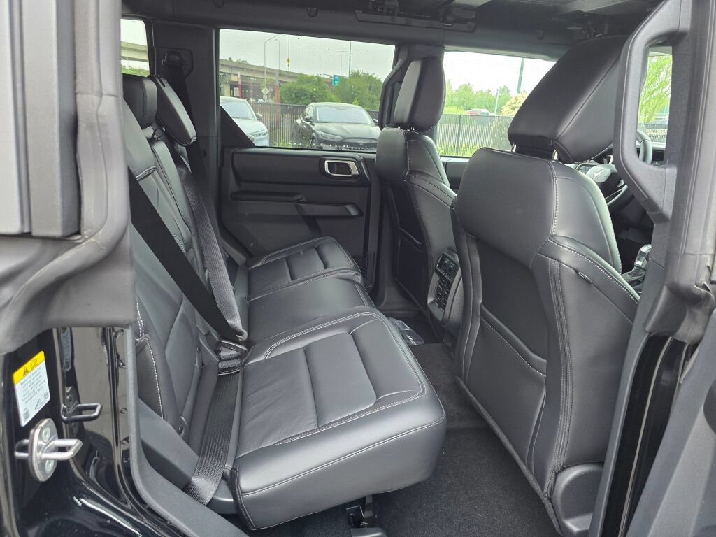 New 2026 Ford Bronco Outer Banks AWD/4WD image 11