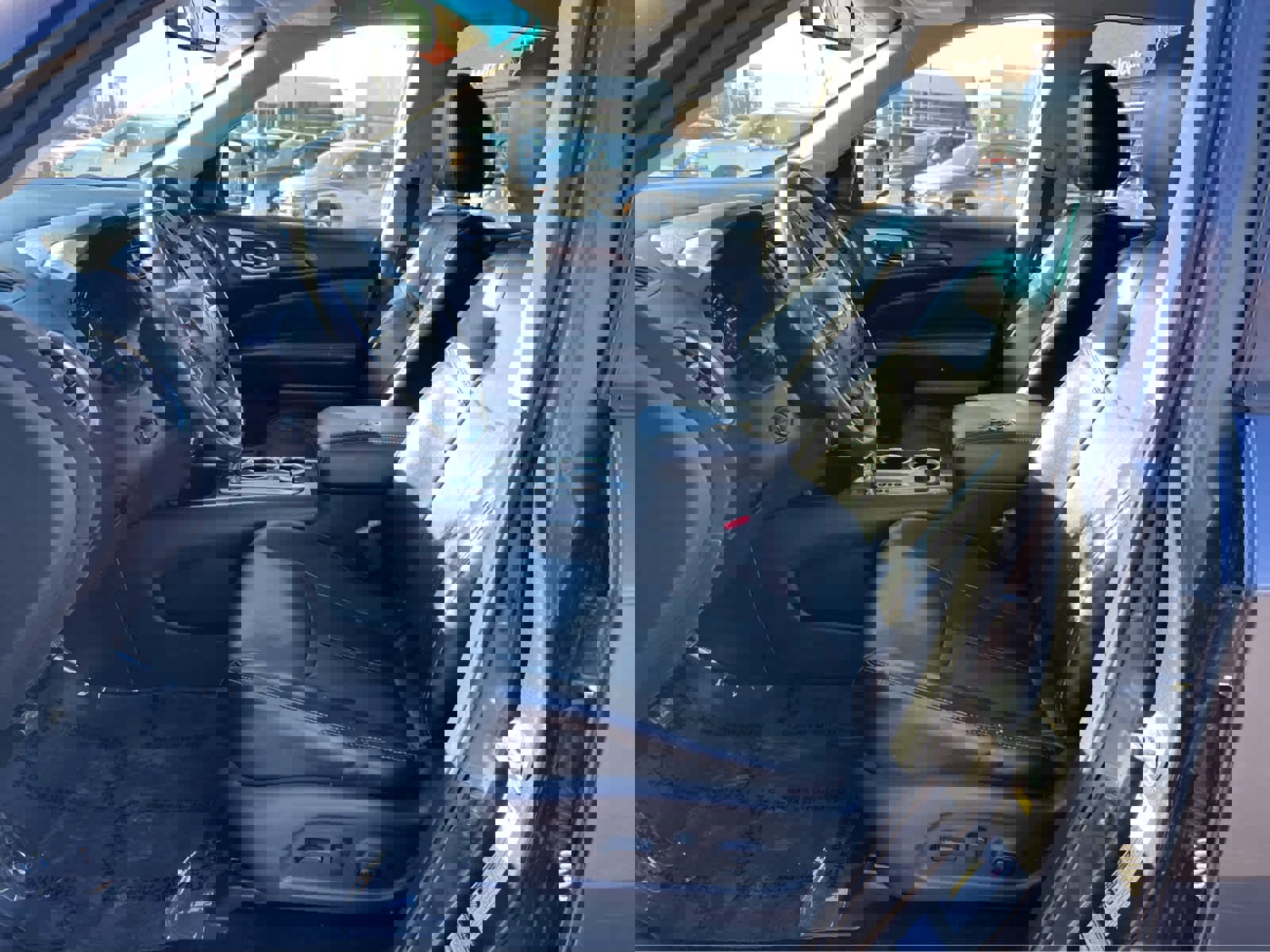 Used 2014 Nissan Pathfinder Platinum image 27