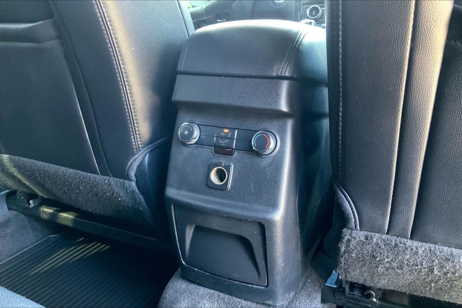 Used 2017 Ford Explorer XLT w/ Equipment Group 202A FWD image 36