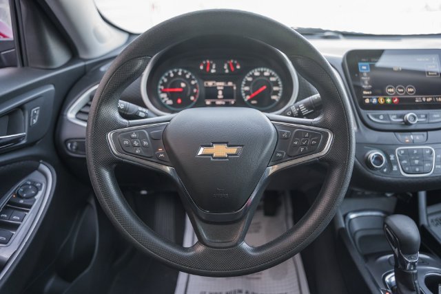 Used 2025 Chevrolet Malibu LT FWD image 34