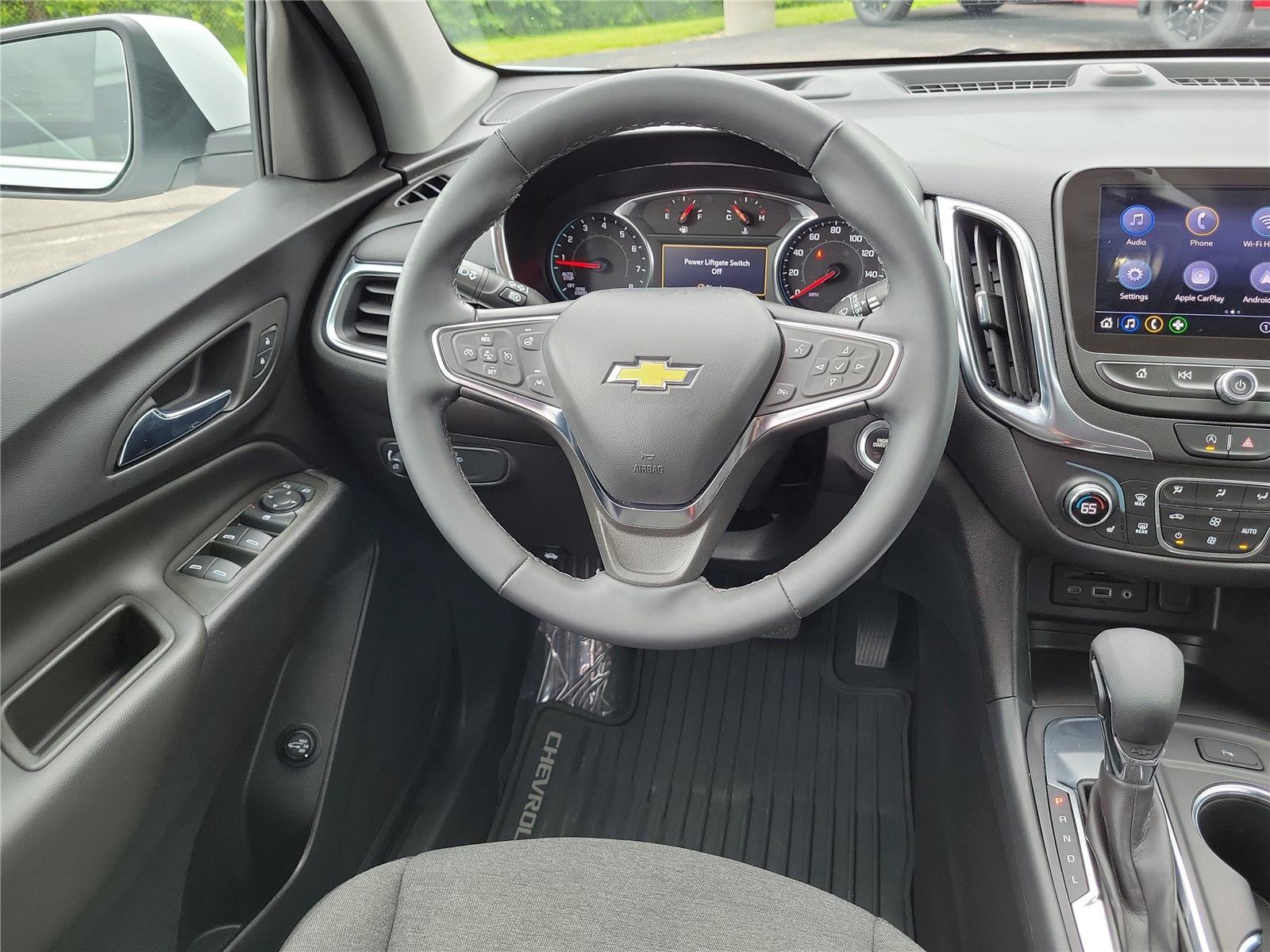 Used 2024 Chevrolet Equinox LT FWD image 13