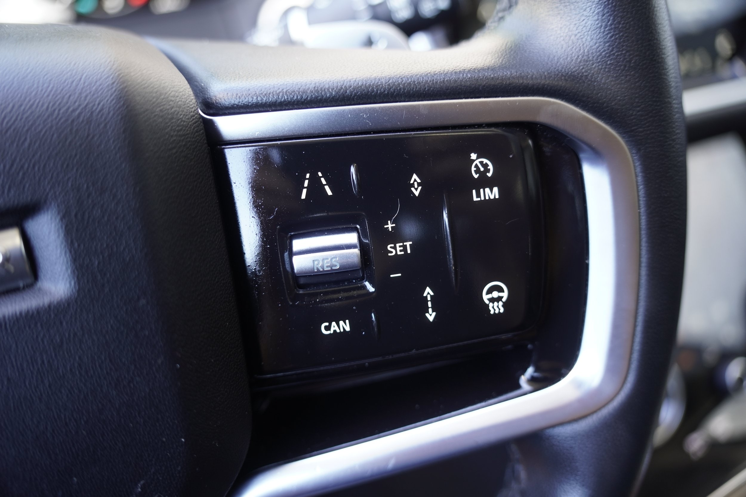 Used 2023 Land Rover Range Rover Velar S AWD/4WD image 17