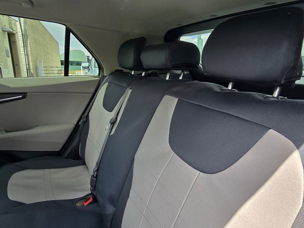 Used 2024 Kia Niro Wave w/ Wave Preserve Package image 18