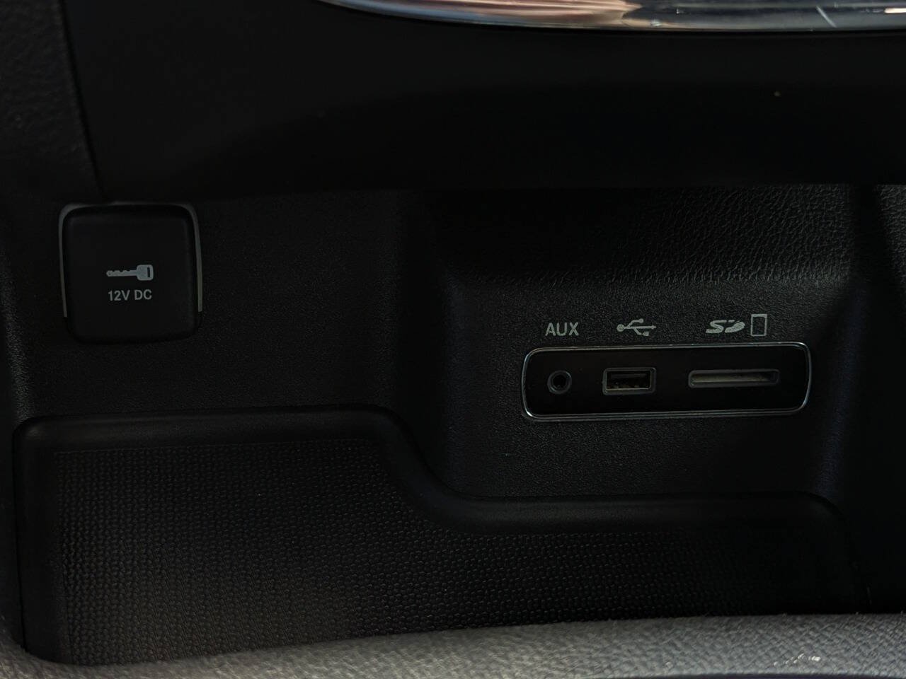 Used 2014 Dodge Durango Limited w/ Premium Group AWD/4WD image 24