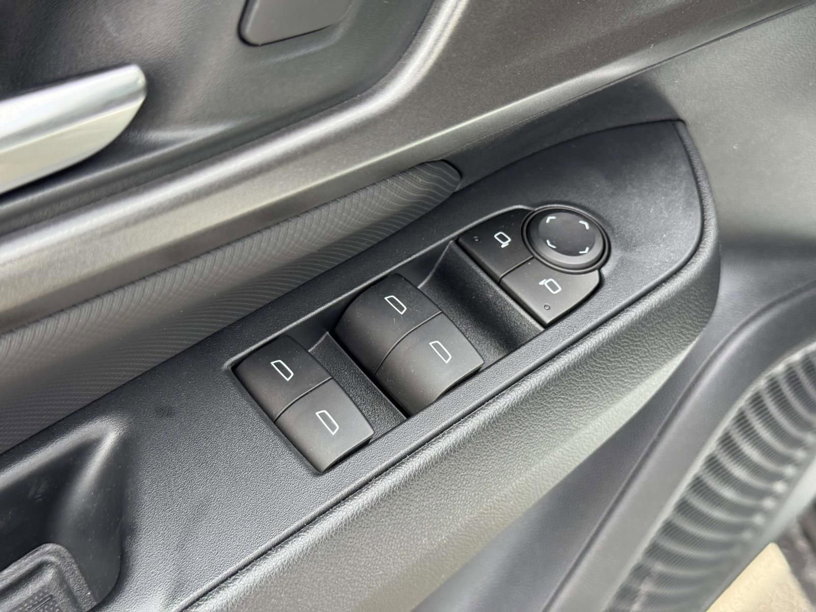 New 2026 Chevrolet Equinox EV LT image 15