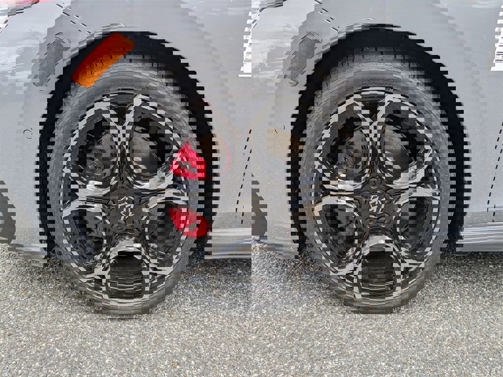 New 2025 Volkswagen GTI Autobahn image 9