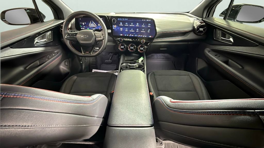 Used 2025 Chevrolet Blazer EV RS AWD/4WD image 31