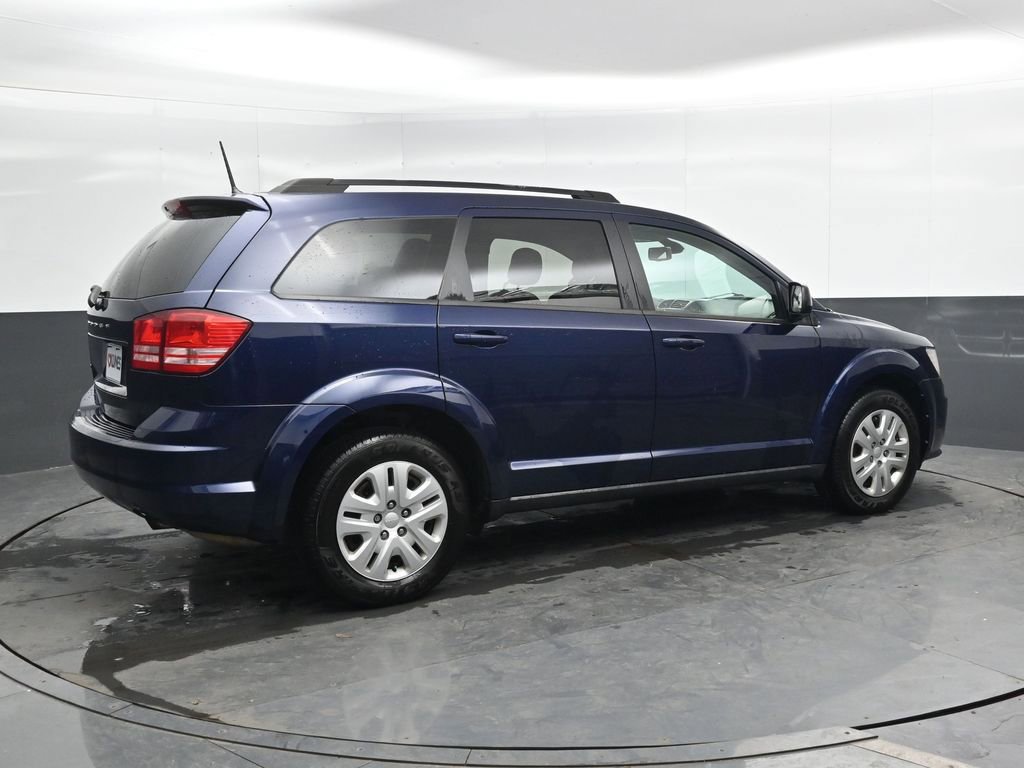 Used 2018 Dodge Journey SE w/ Popular Equipment Group FWD image 2