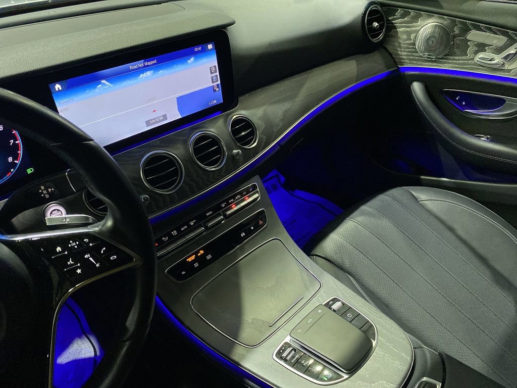 Used 2021 Mercedes-Benz E 350 4MATIC Sedan w/ Premium Package image 8