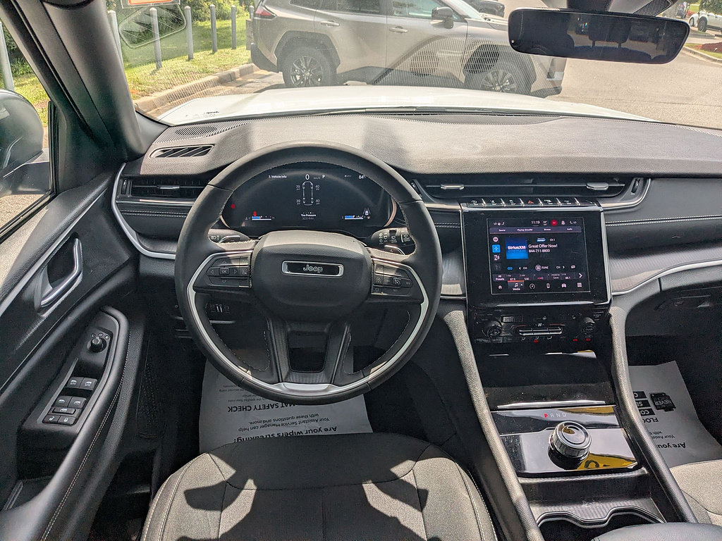 Used 2025 Jeep Grand Cherokee L Laredo w/ Luxury Tech Group I RWD image 29