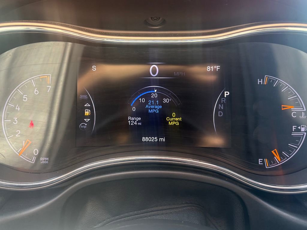 Used 2018 Jeep Grand Cherokee Altitude image 5