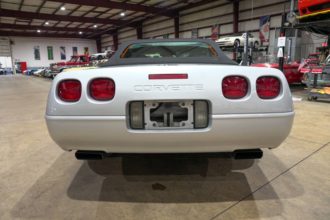 Used 1996 Chevrolet Corvette Convertible RWD image 23