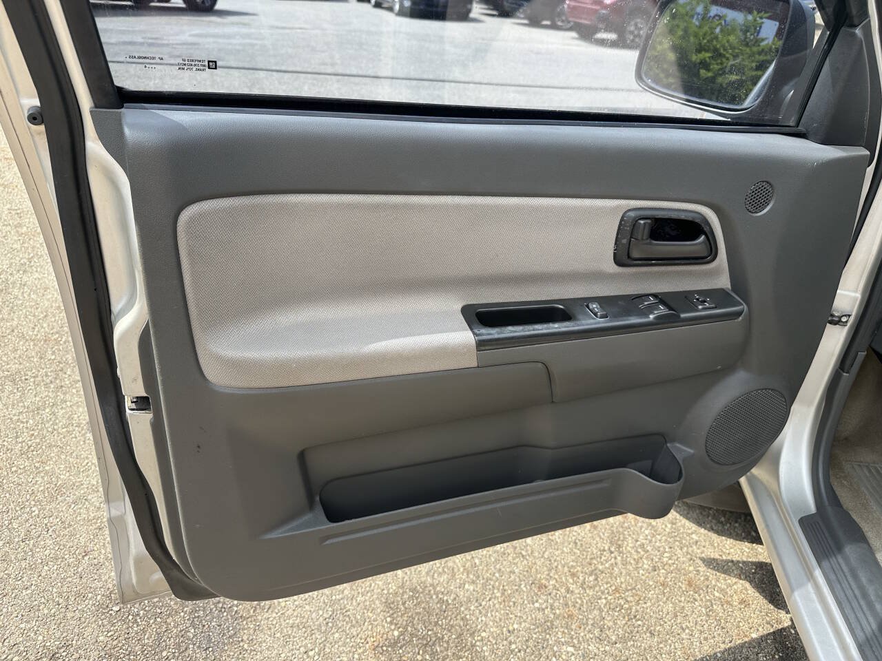 Used 2005 Chevrolet Colorado LS w/ Power Convenience Package AWD/4WD image 16