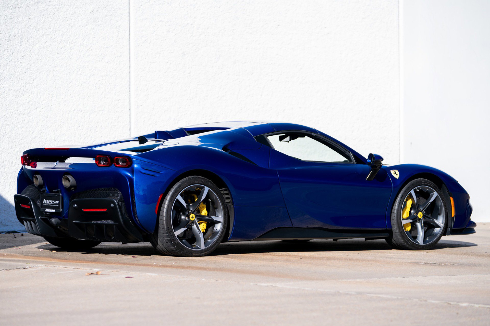 Used 2025 Ferrari SF90 Spider image 10