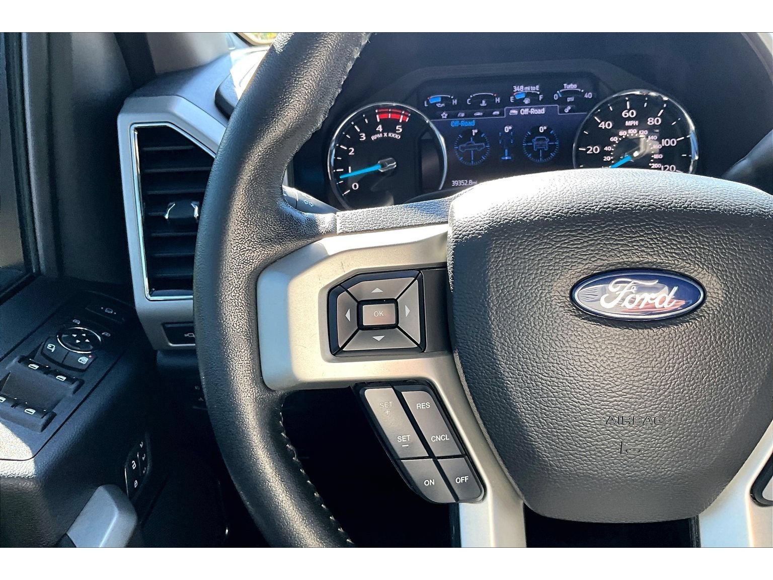 Used 2020 Ford F250 Lariat AWD/4WD image 10