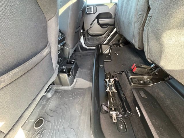 Used 2023 Jeep Gladiator Willys image 18