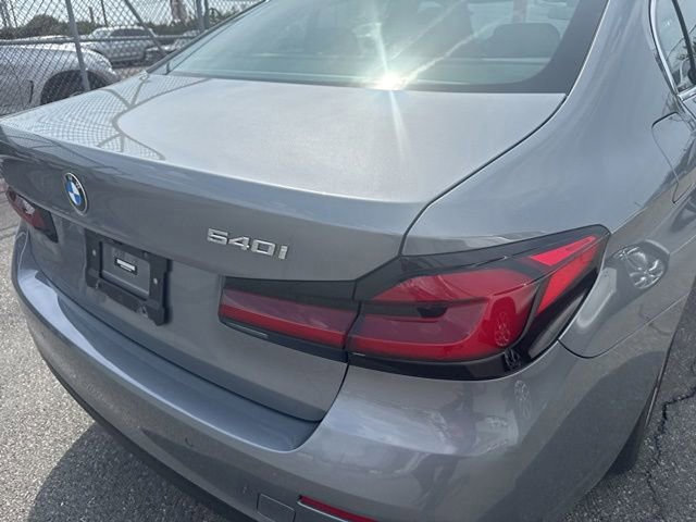 Used 2023 BMW 540i xDrive w/ Premium Package image 8