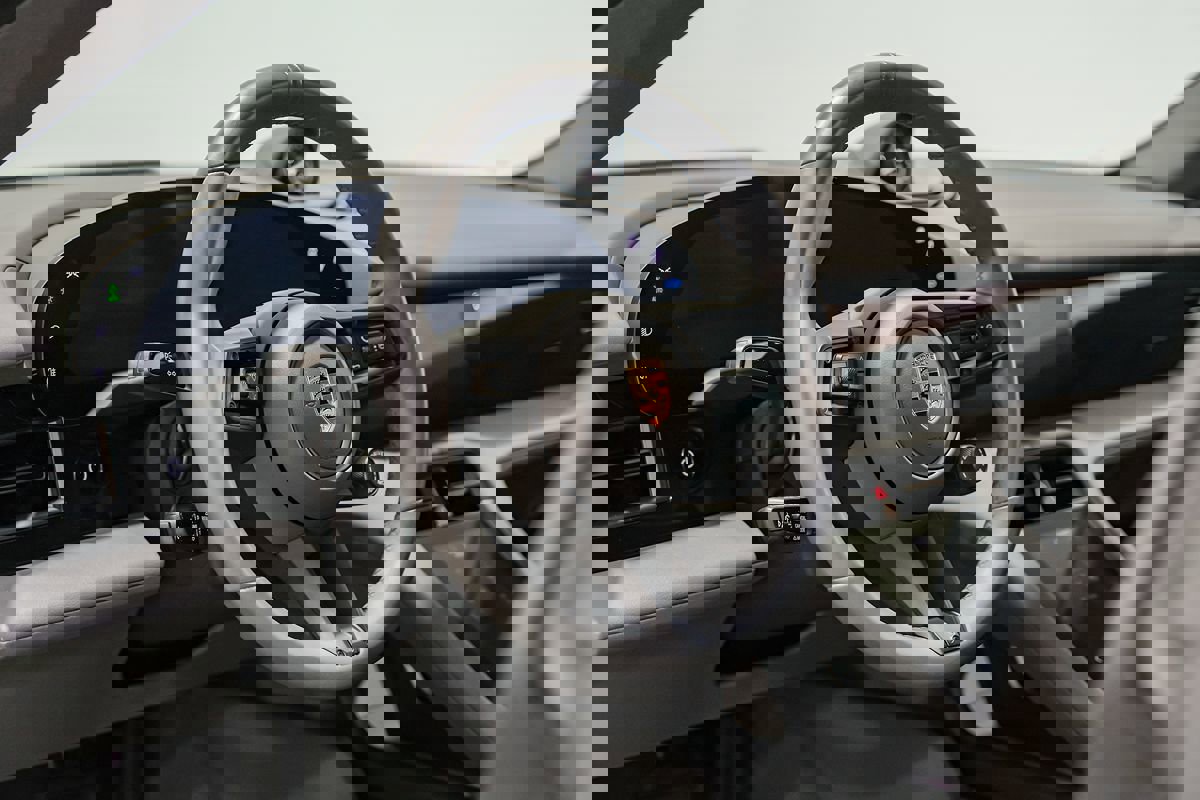 Used 2022 Porsche Taycan 4S image 14