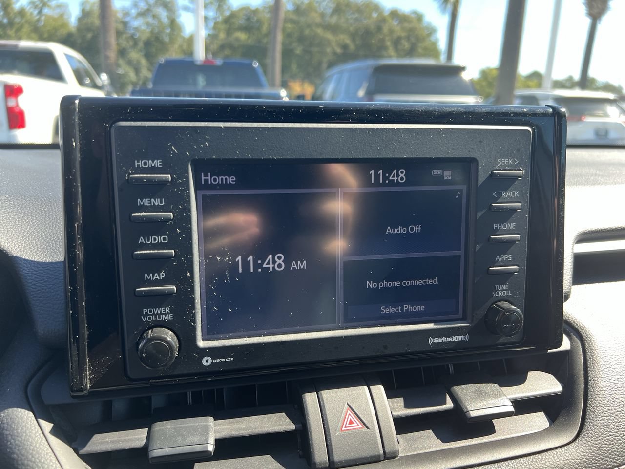 Used 2021 Toyota RAV4 XLE w/ Convenience Package FWD image 23