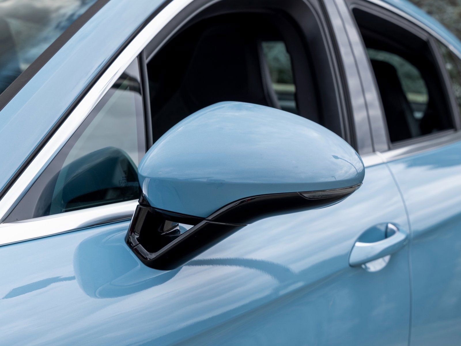 Certified 2025 Porsche Panamera 4 image 18