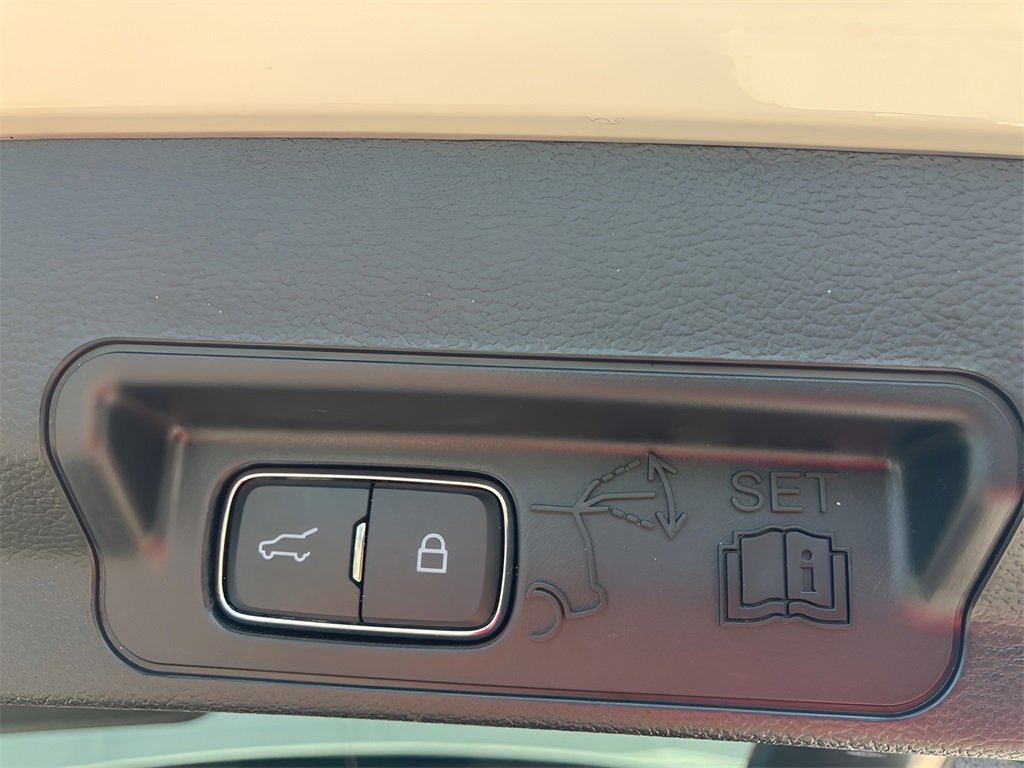 Used 2023 Ford Explorer ST w/ Equipment Group 401A image 39