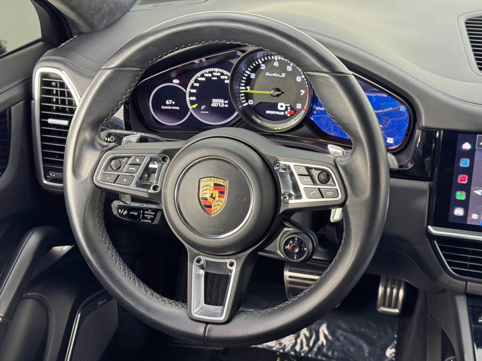 Used 2022 Porsche Cayenne Turbo S image 21