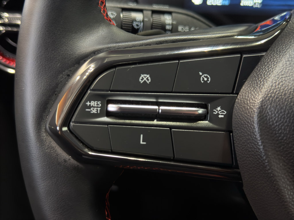 Used 2025 Chevrolet Equinox RS w/ Safety and Technology Package AWD/4WD image 24