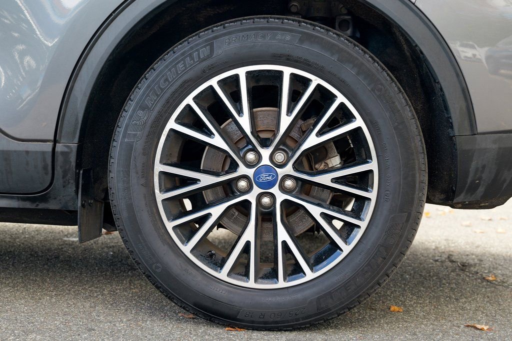 Used 2022 Ford Escape SEL w/ Technology Package image 14