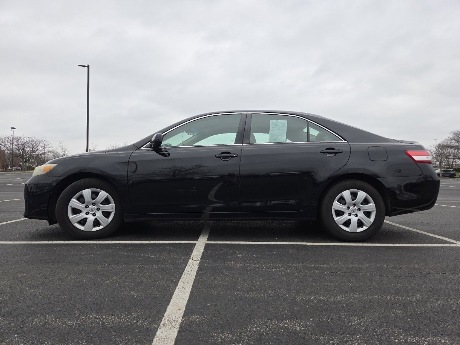 Used 2010 Toyota Camry image 9