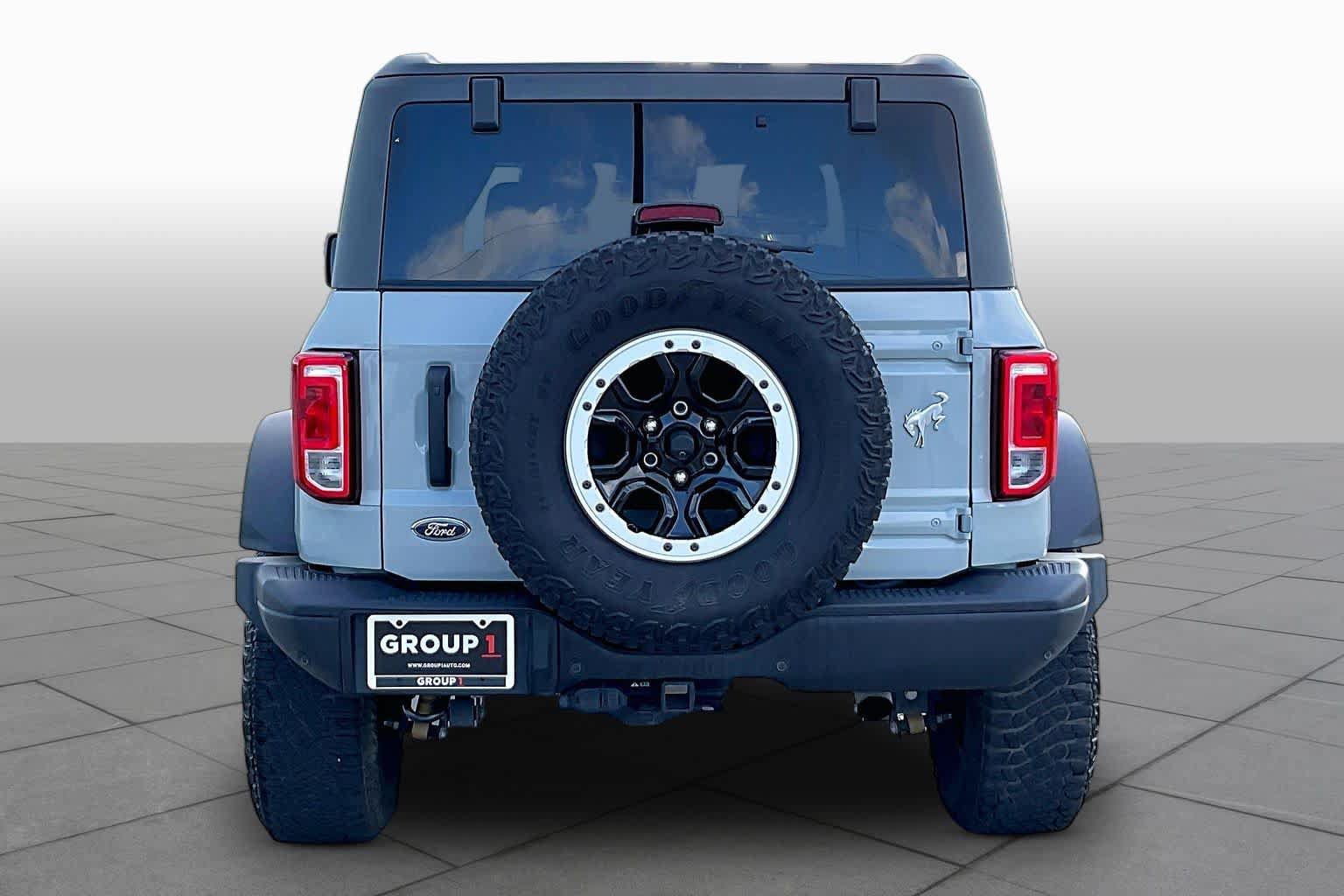 Used 2023 Ford Bronco Black Diamond w/ Sasquatch Package AWD/4WD image 5