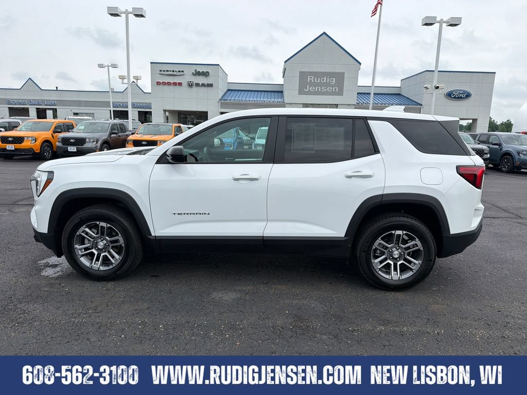 Used 2026 GMC Terrain Elevation AWD/4WD image 2