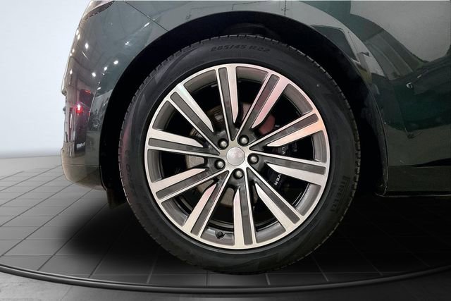 Used 2023 Land Rover Range Rover SE image 9