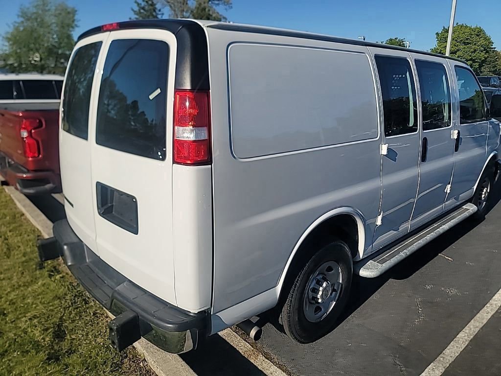 Used 2024 Chevrolet Express 2500 w/ Driver Convenience Package image 22