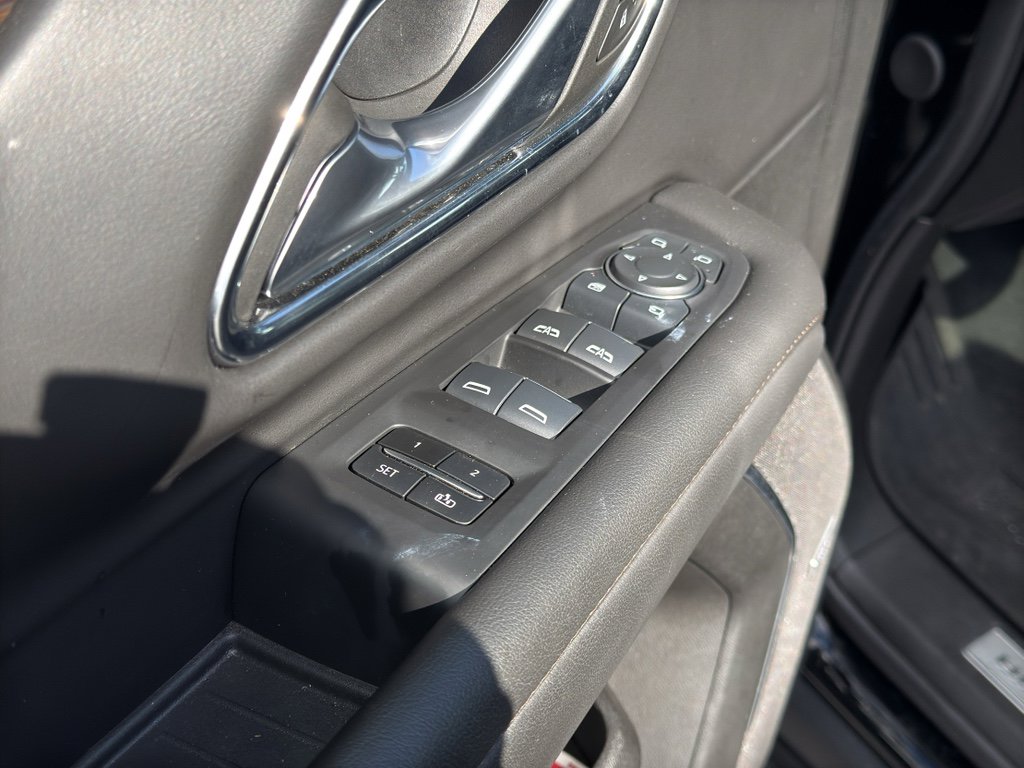 Used 2024 Chevrolet Tahoe High Country image 12