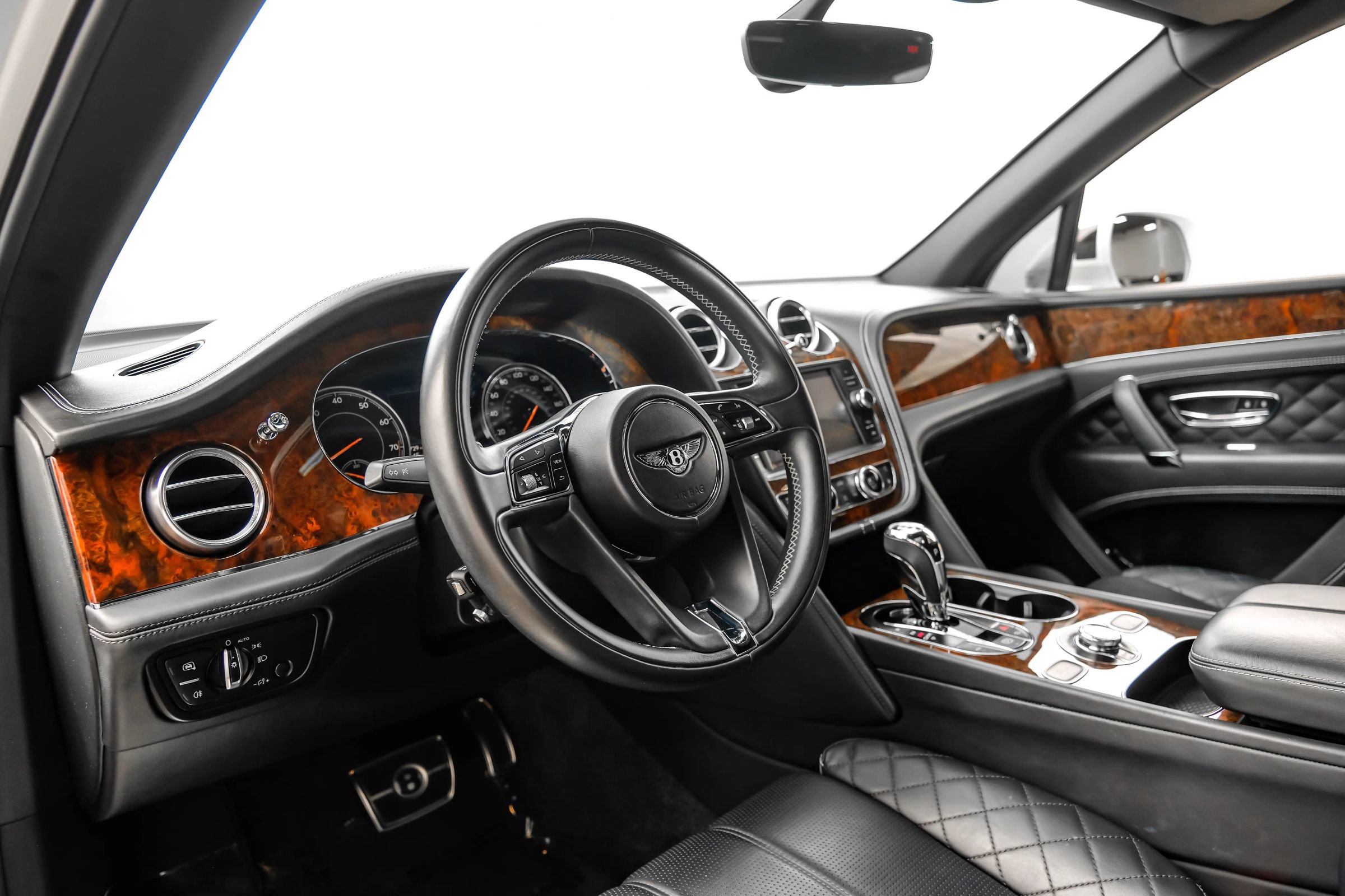 Used 2019 Bentley Bentayga AWD/4WD image 10