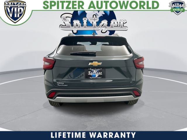 New 2026 Chevrolet Trax LT w/ LT Convenience Package FWD image 7