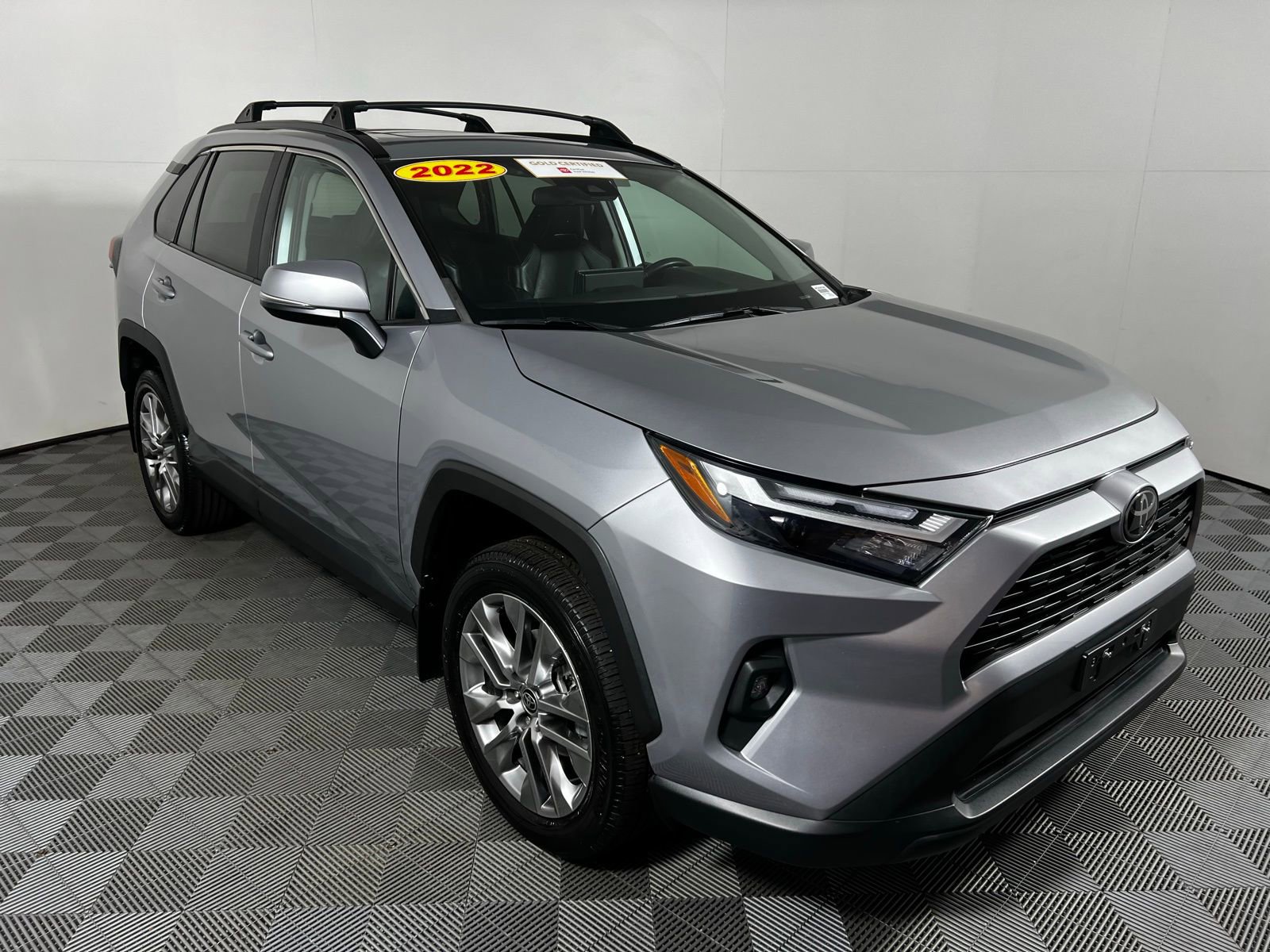Certified 2022 Toyota RAV4 XLE Premium image 3